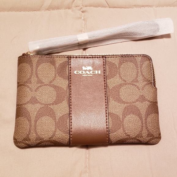 Coach Corner Zip Wristlet Signature Color Khaki/Saddle 2 - Picture 3 of 10